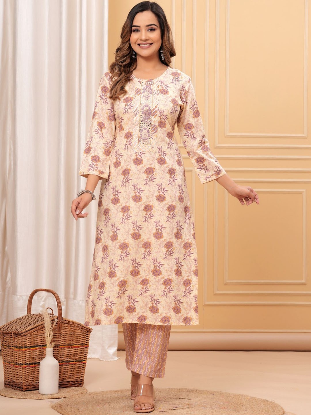 

DHROOV TARA Ethnic Motifs Printed Gotta Patti Mirror Work Straight Kurta With Trouser, Cream