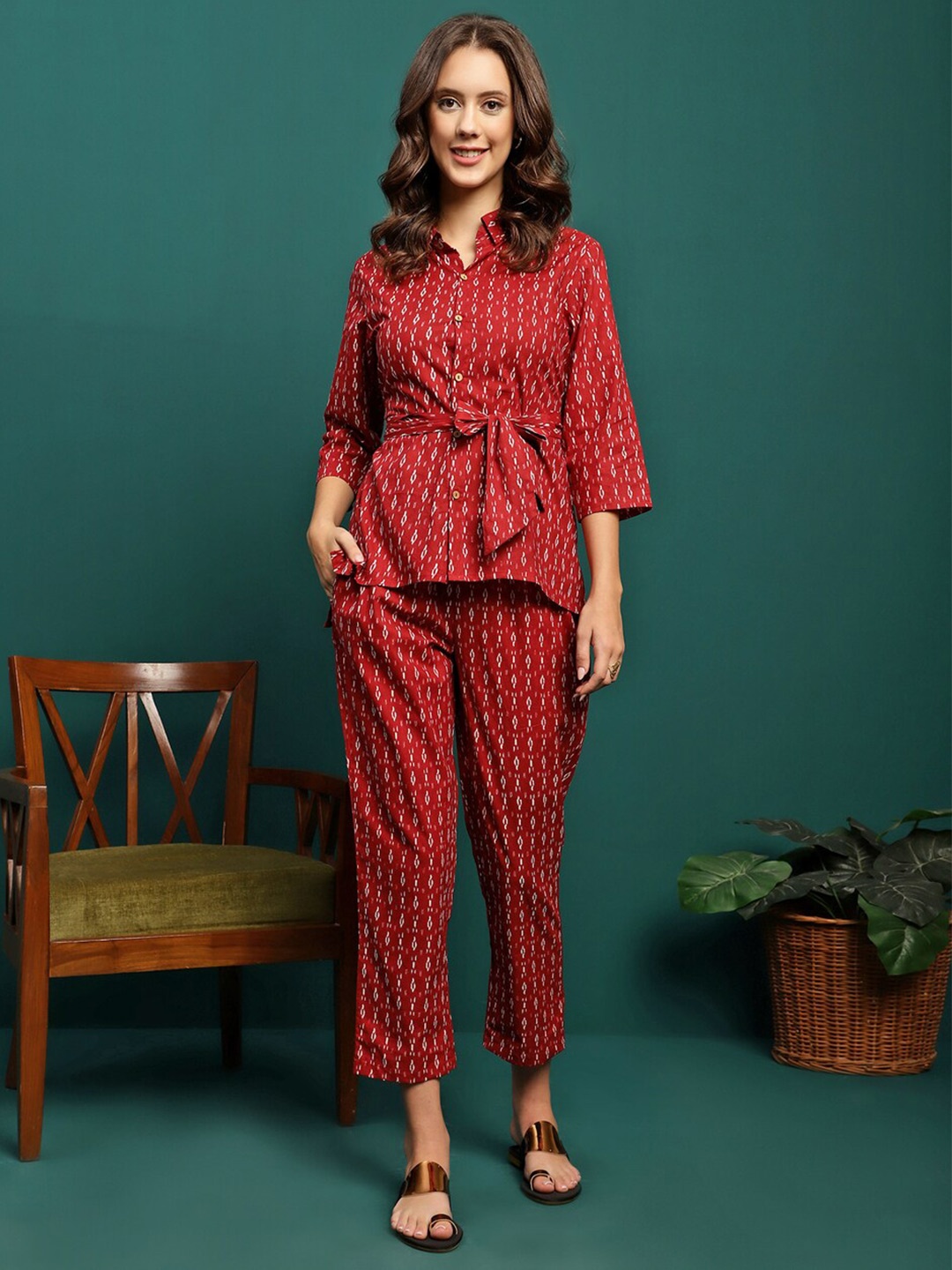 

Sangria Geometric Printed Cotton Shirt With Trousers, Maroon
