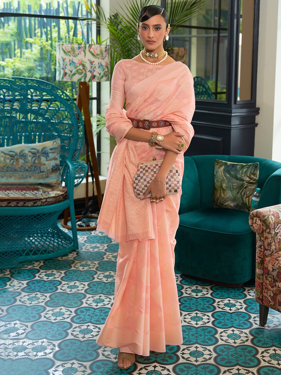 

DEVATITHI Ethnic Motifs Woven Design Chikankari Saree, Pink