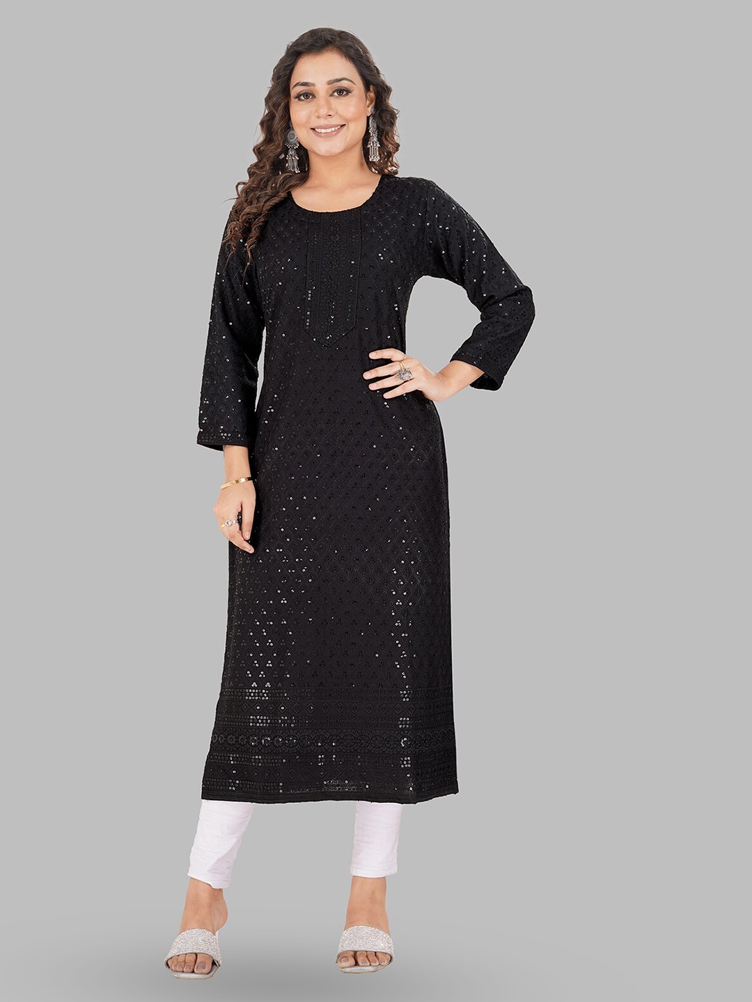 

SHOOLIN Floral Embroidered Chikankari Sequined Pure Cotton Straight Kurta, Black