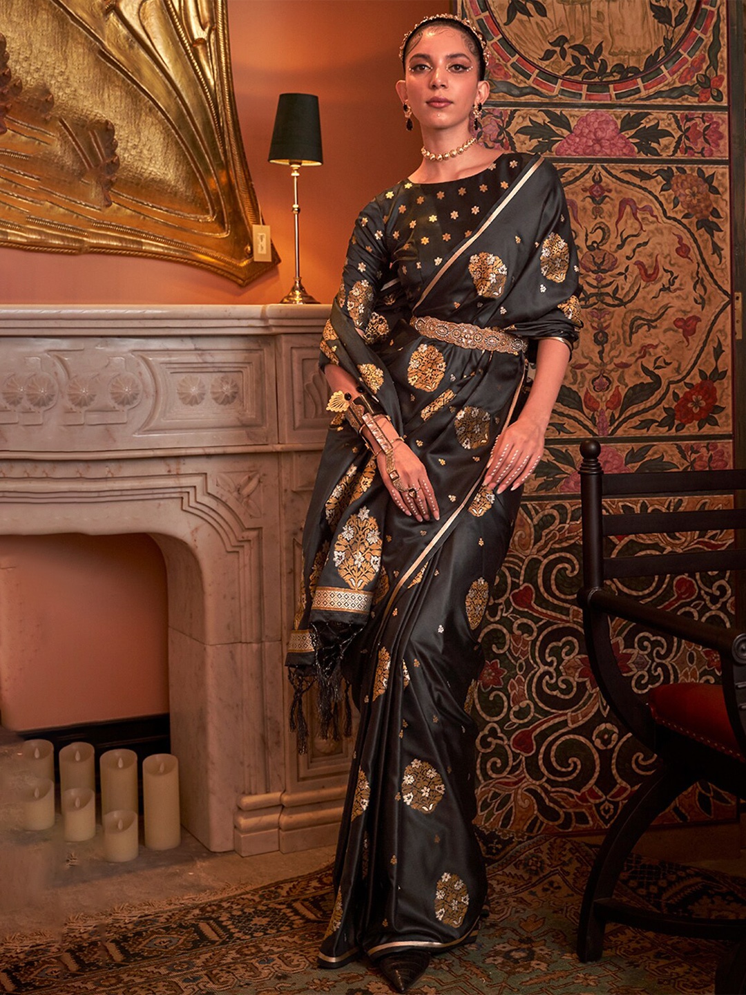 

DEVATITHI Ethnic Motifs Woven Design Zari Banarasi Saree, Black