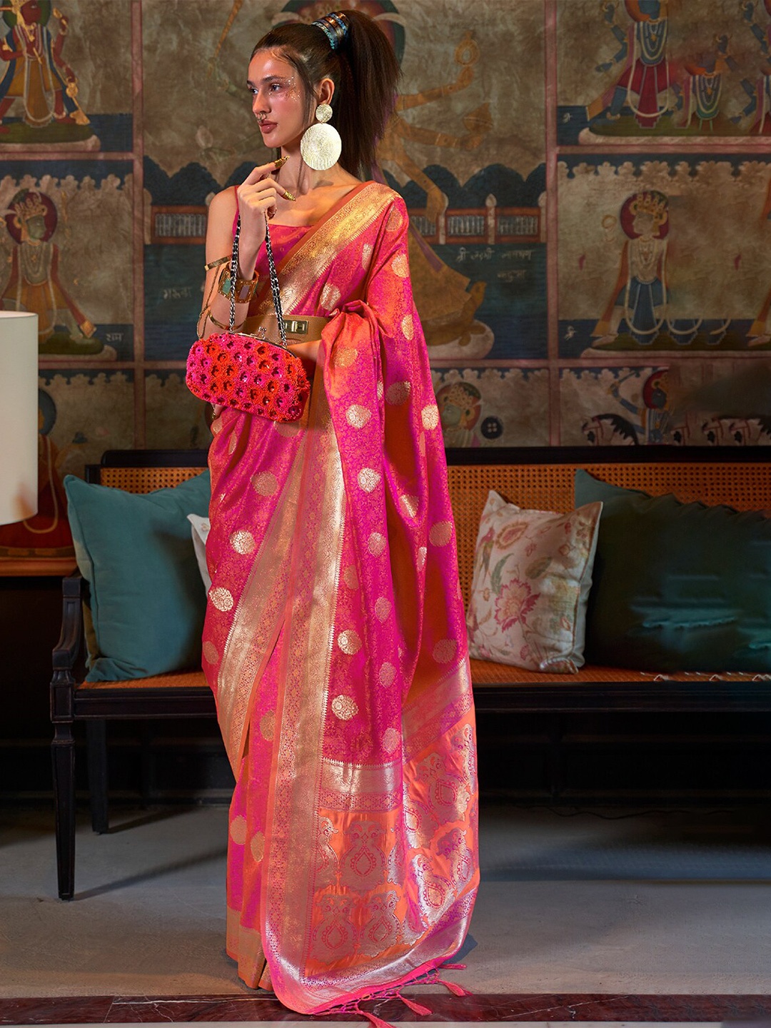 

DEVATITHI Ethnic Motif Woven Design Banarasi Zari Saree, Pink