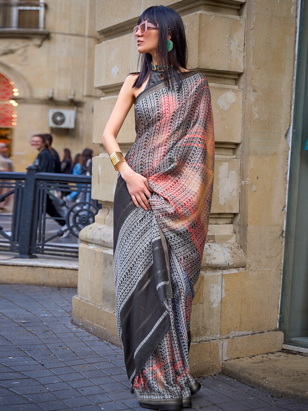 

DEVATITHI Orange Digital Print Saree, Black