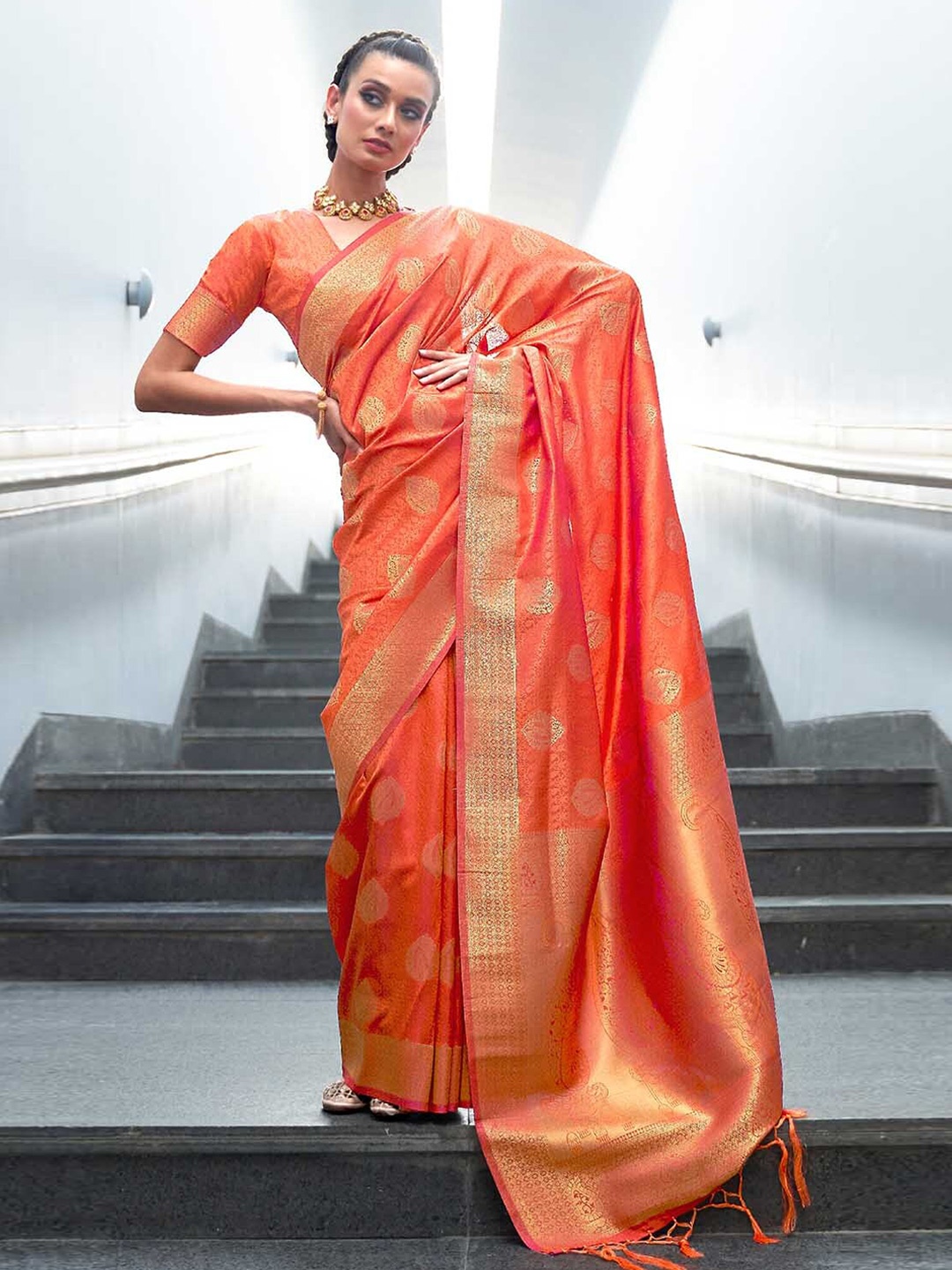 

DEVATITHI Ethnic Woven Design Zari Banarasi Saree, Orange