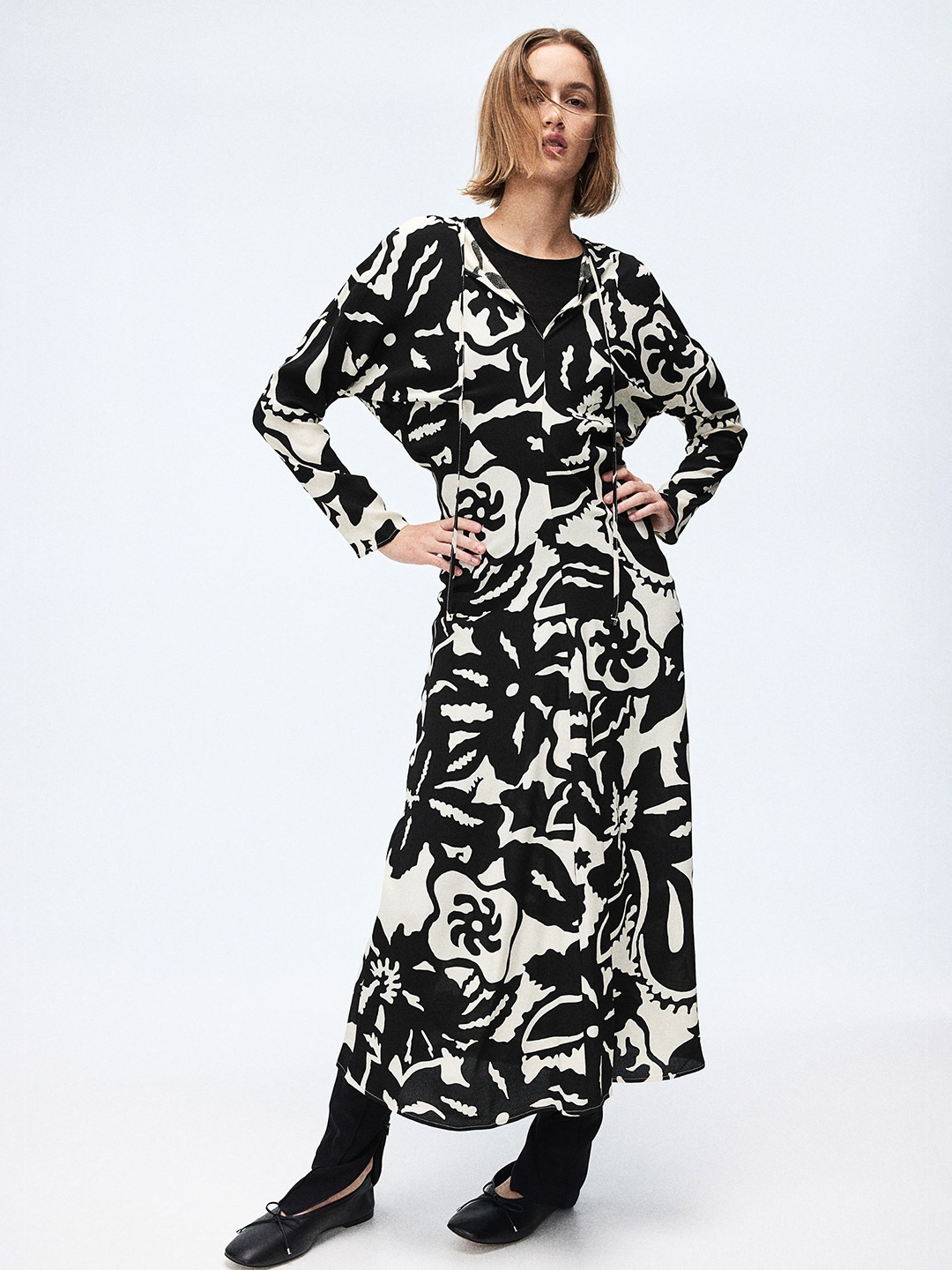 

H&M Tapered-Waist Dress, Black
