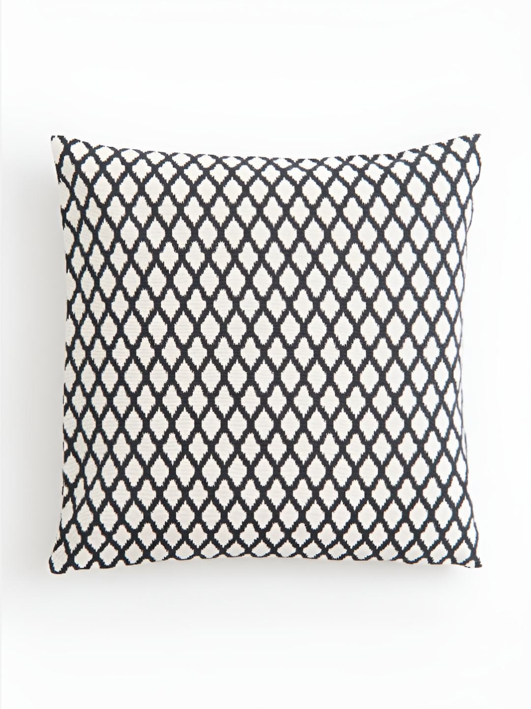 

H&M Beige & Black Pure Cotton Patterned Cushion Cover