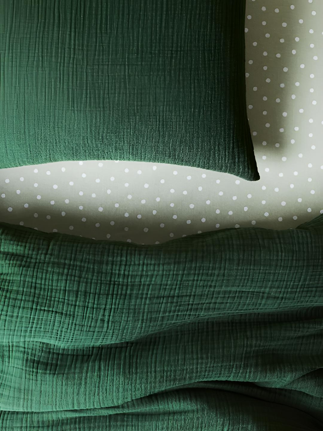 

H&M Green Patterned Cotton Fitted Sheet