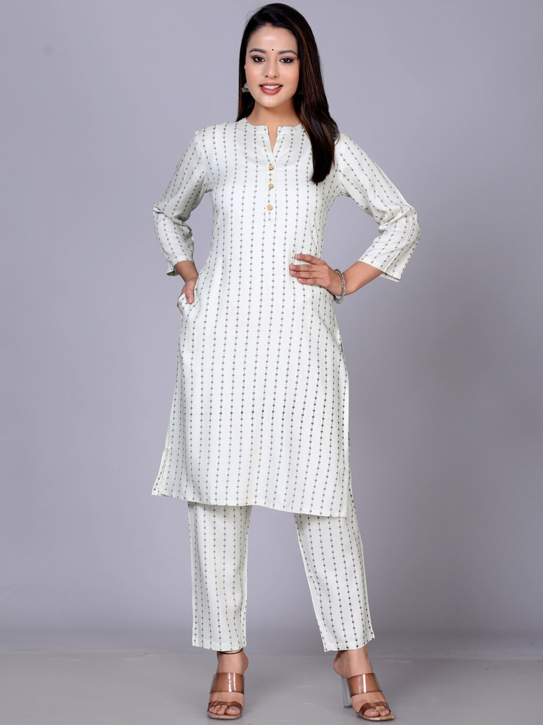 

HERE&NOW White Geometric Printed Stright Kurta with Trousers