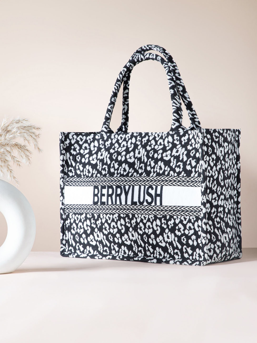 

Berrylush Animal Printed Structured Shopper Tote Bag, Black