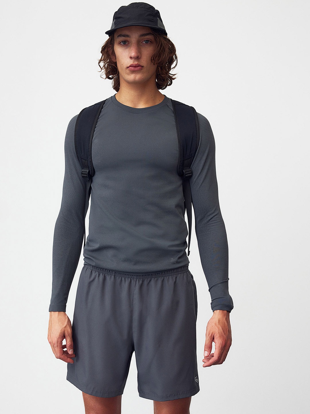 

H&M Men DryMove Woven Sports Shorts With Pockets, Grey