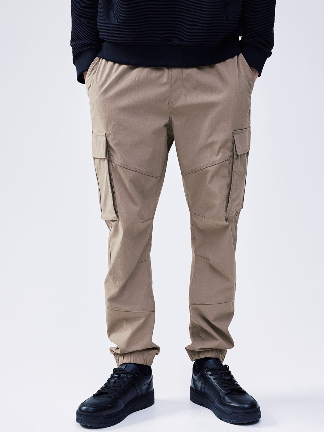 

H&M Slim Fit Cargo Joggers, Beige