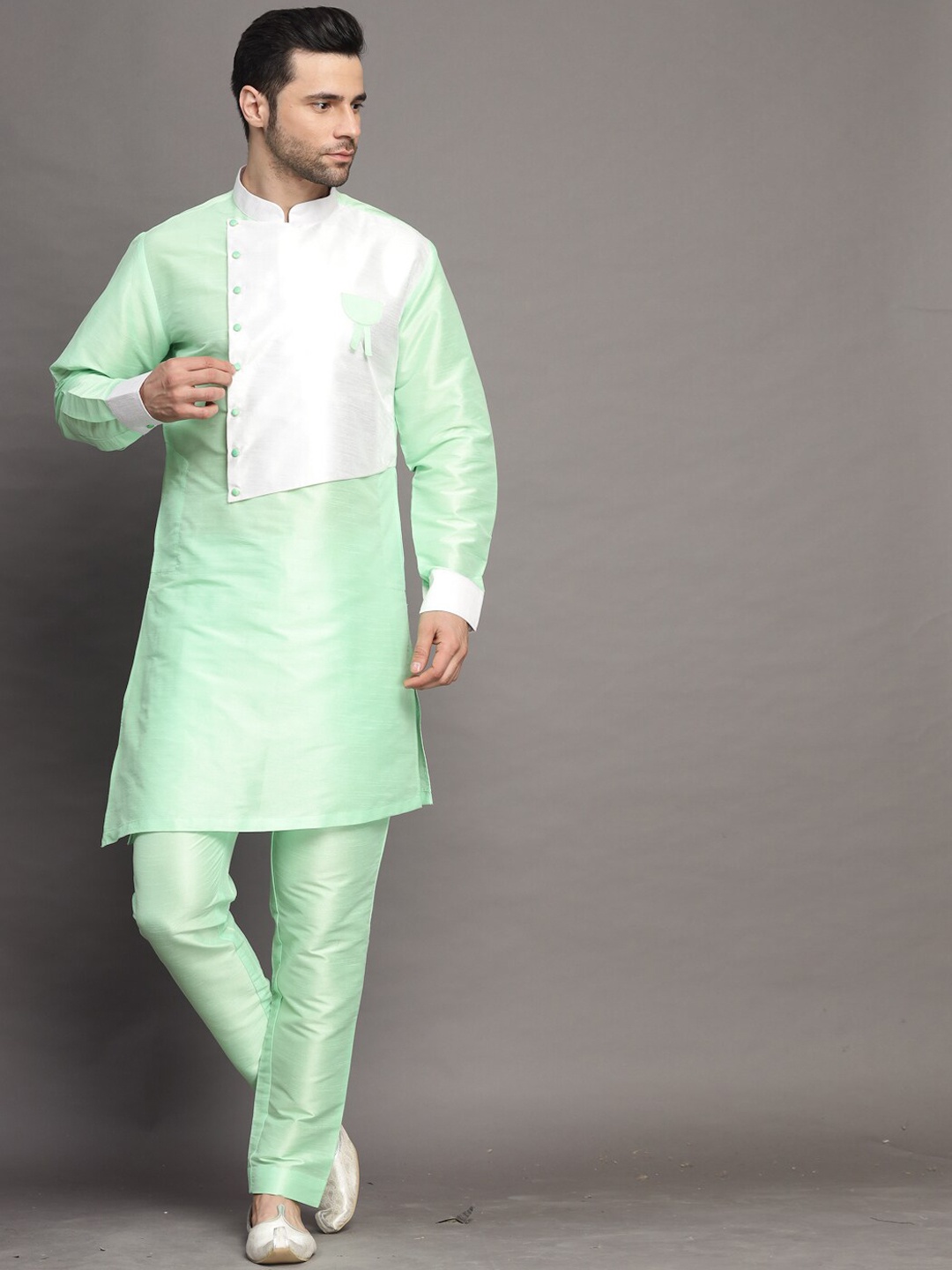 

Utsav Fashion Mandarin Collar Straight Kurta with Trousers, Sea green