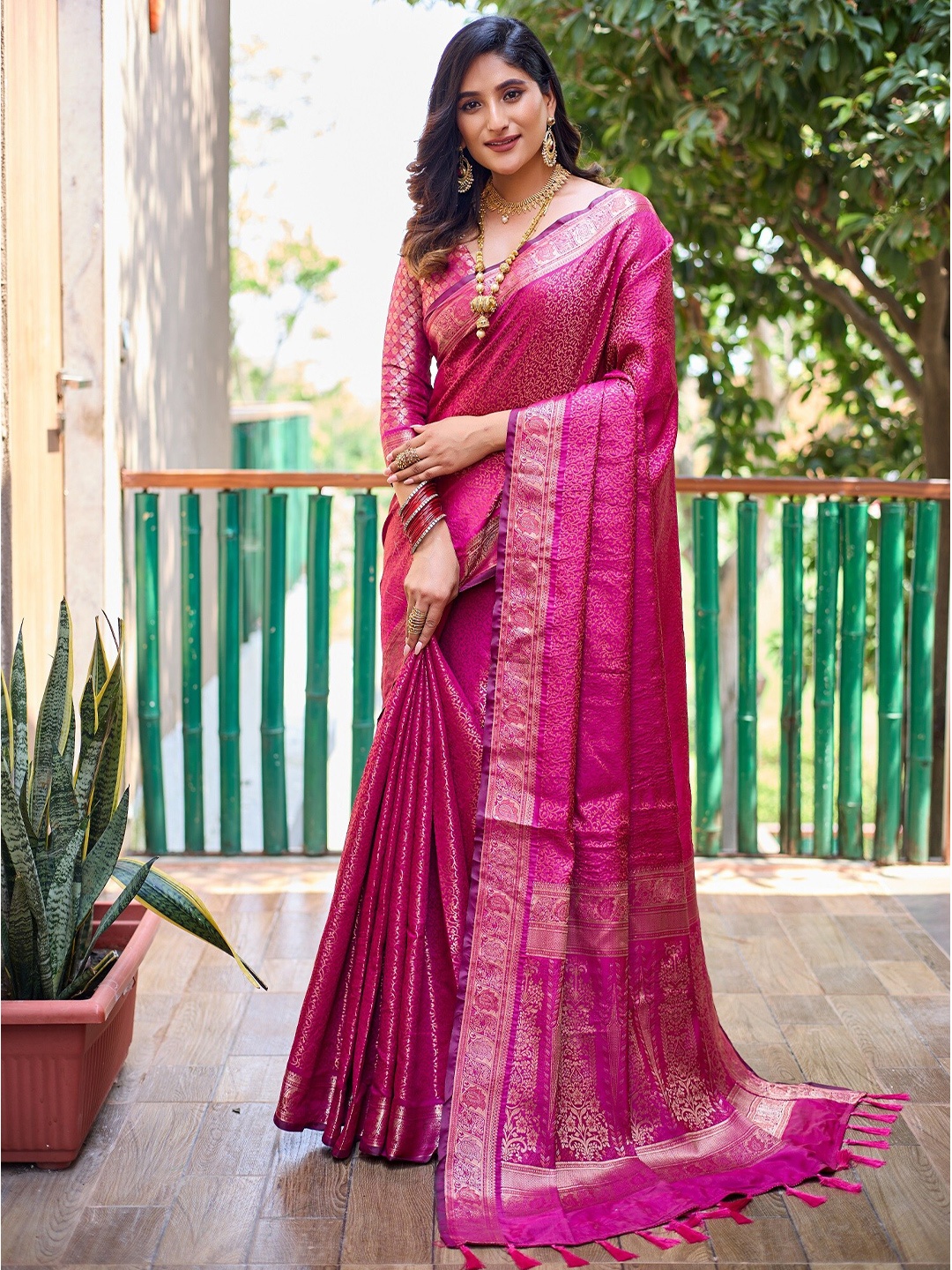 

Anouk Pink Ethnic Motifs Woven Design Zari Kanjeevaram Saree