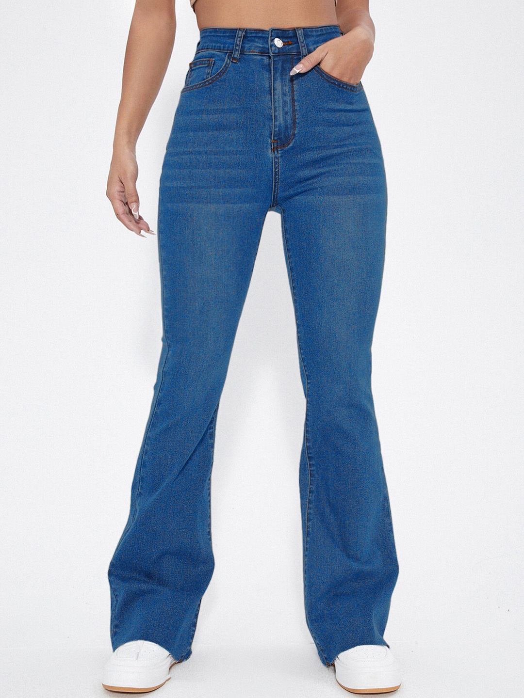 

AAHWAN Women High-Rise Clean Look Stretchable Denim Flared Jeans, Navy blue