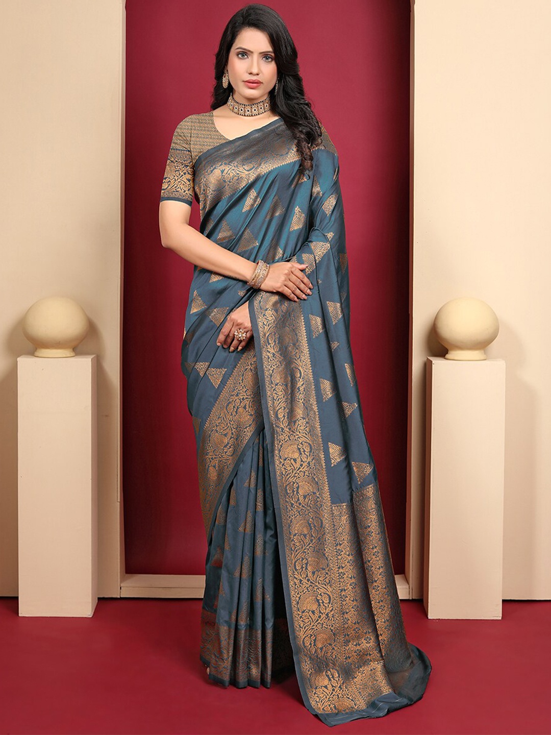 

Pionex Ethnic Woven Design Zari Pure Silk Banarasi Saree, Grey