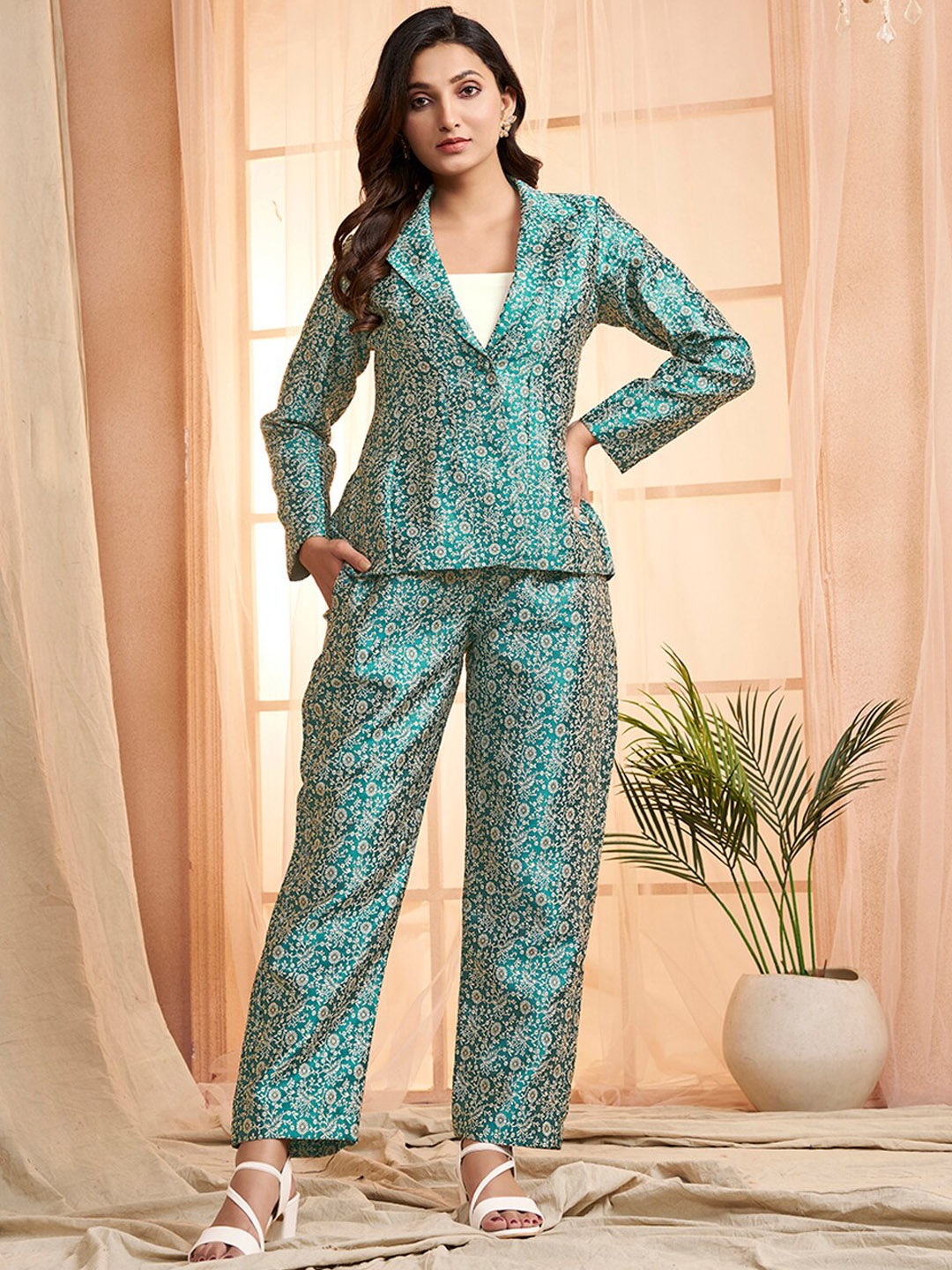 

Inddus Floral Woven Design Shirt & Trousers Ethnic Co-Ords, Green