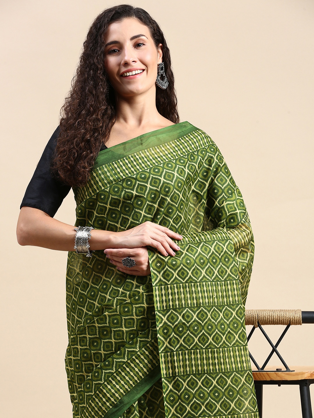 

SHANVIKA Geometric Print Pure Cotton Saree, Green