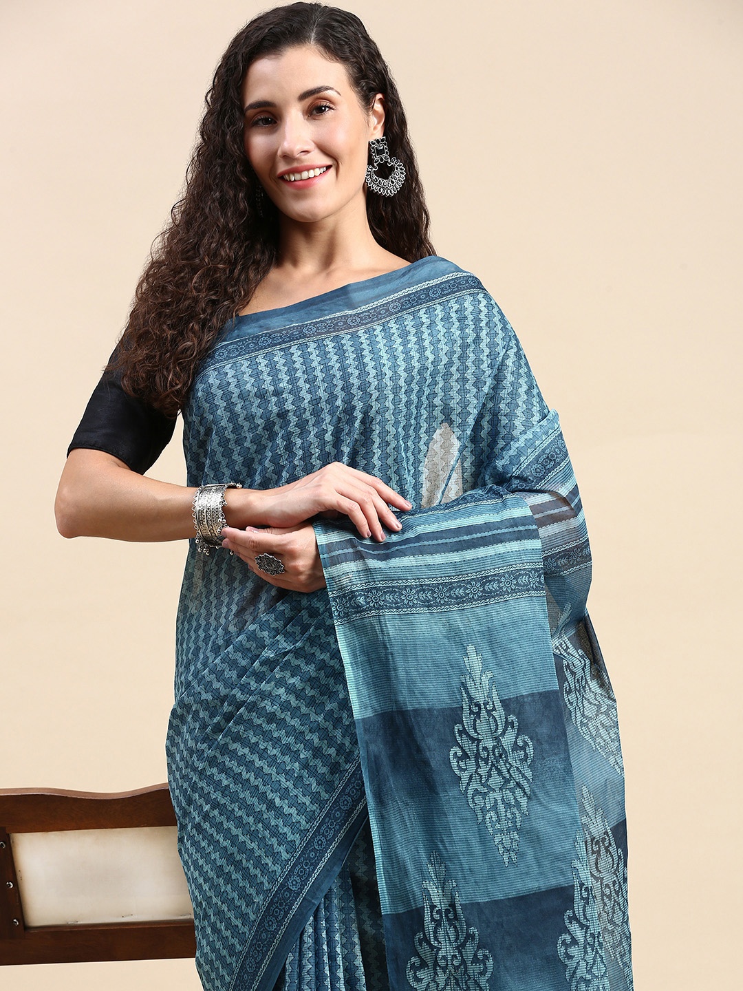 

SHANVIKA Geometric Printed Pure Cotton Saree, Blue