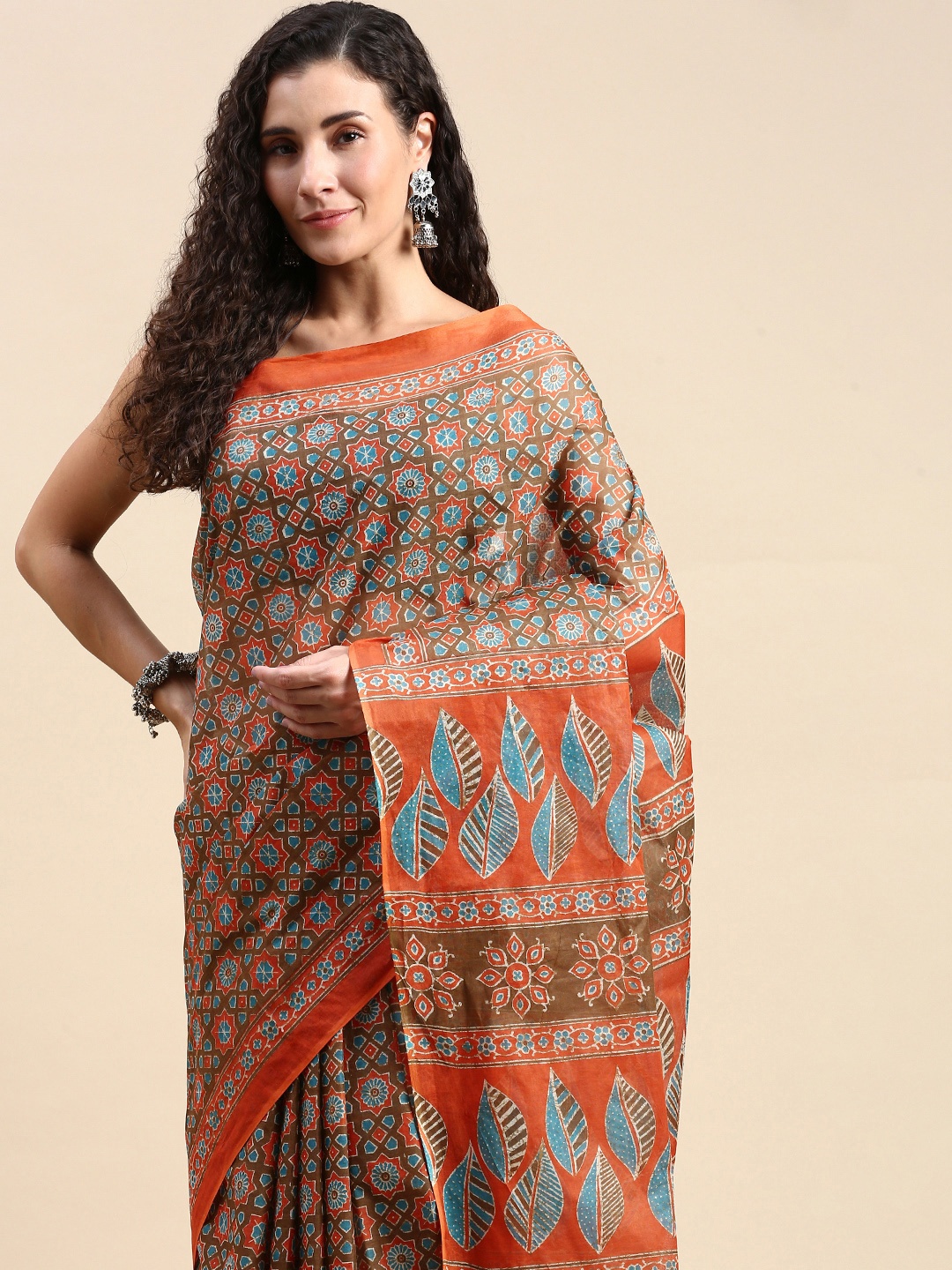 

SHANVIKA Geometric Print Pure Cotton Saree, Coffee brown
