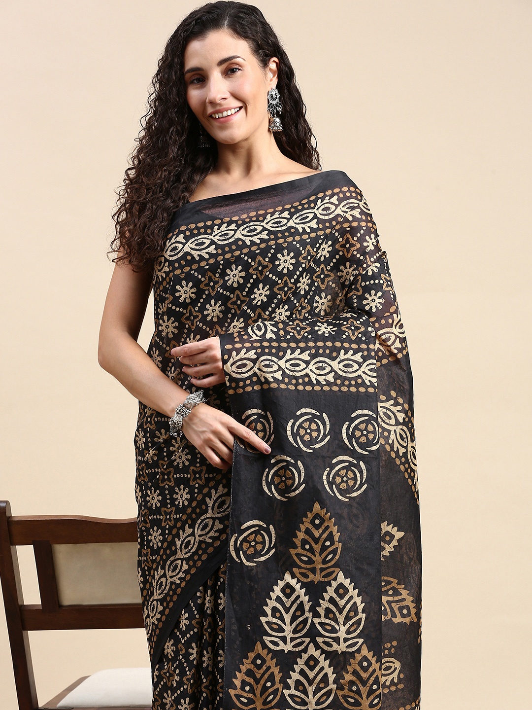 

SHANVIKA Batik Pure Cotton Saree, Black