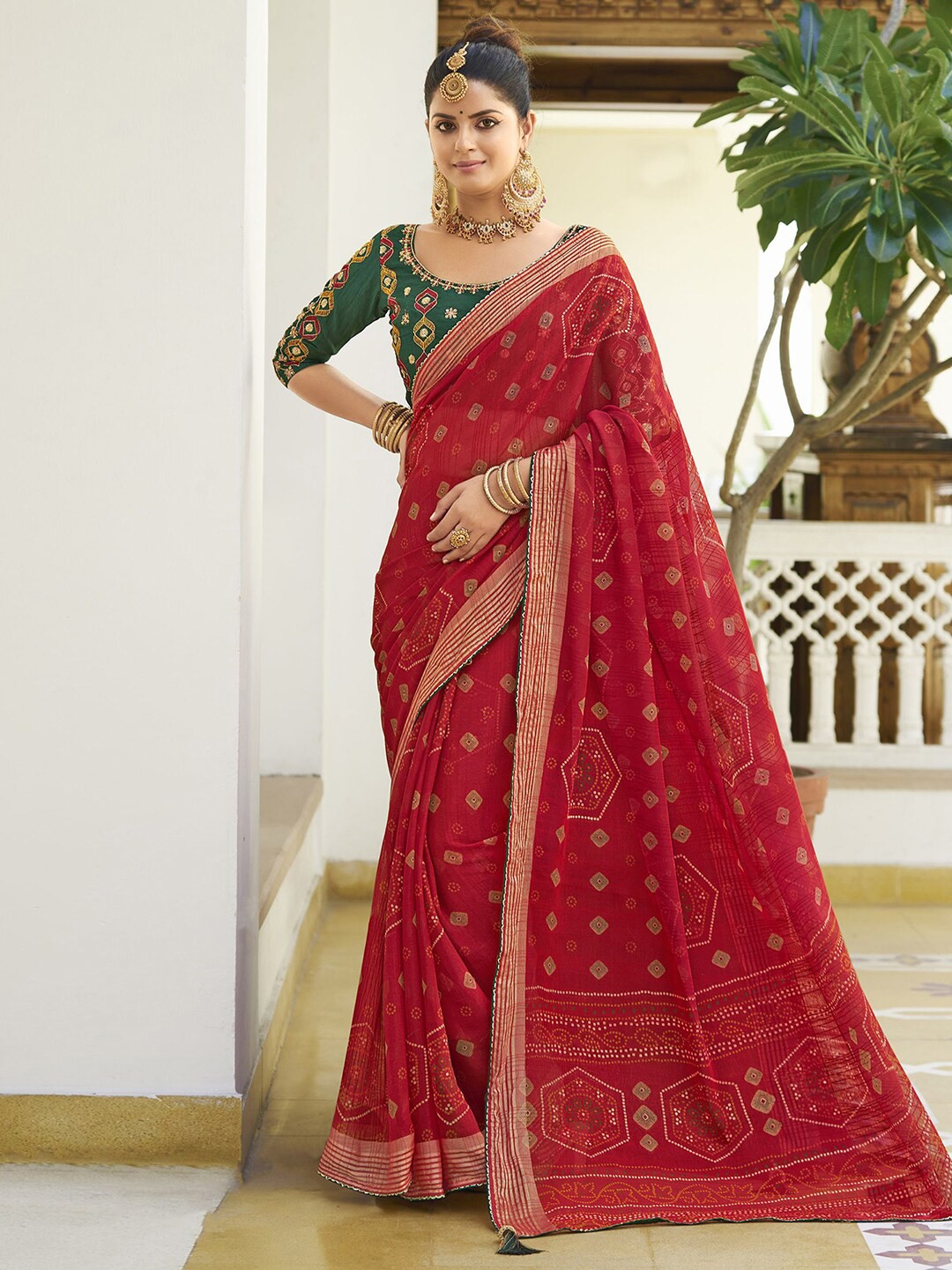 

Satrani Bandhani Printed Saree, Red