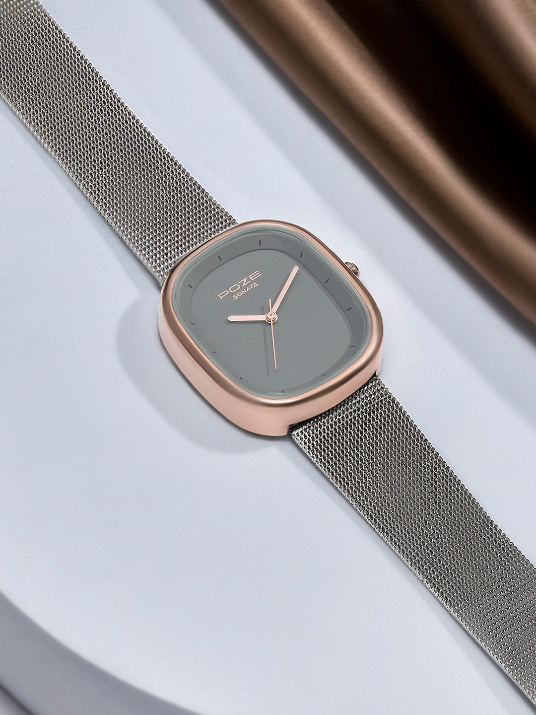 

Sonata Poze Women Bracelet Style Straps Analogue Watch SP80073KM01W, Grey