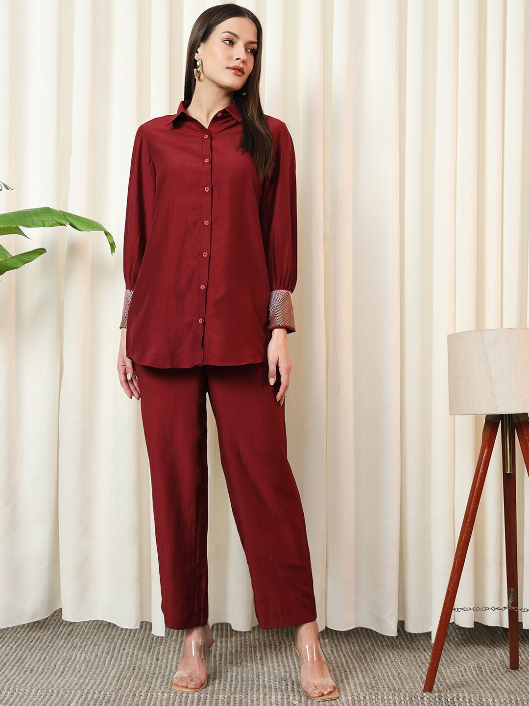 

Stylefables Collar Neck Shirt & Mid-Rise Trouser, Maroon