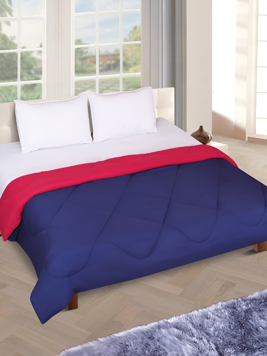 

Aura Blue & Pink Geometric AC Room 150 GSM Reversible Double Bed Comforter