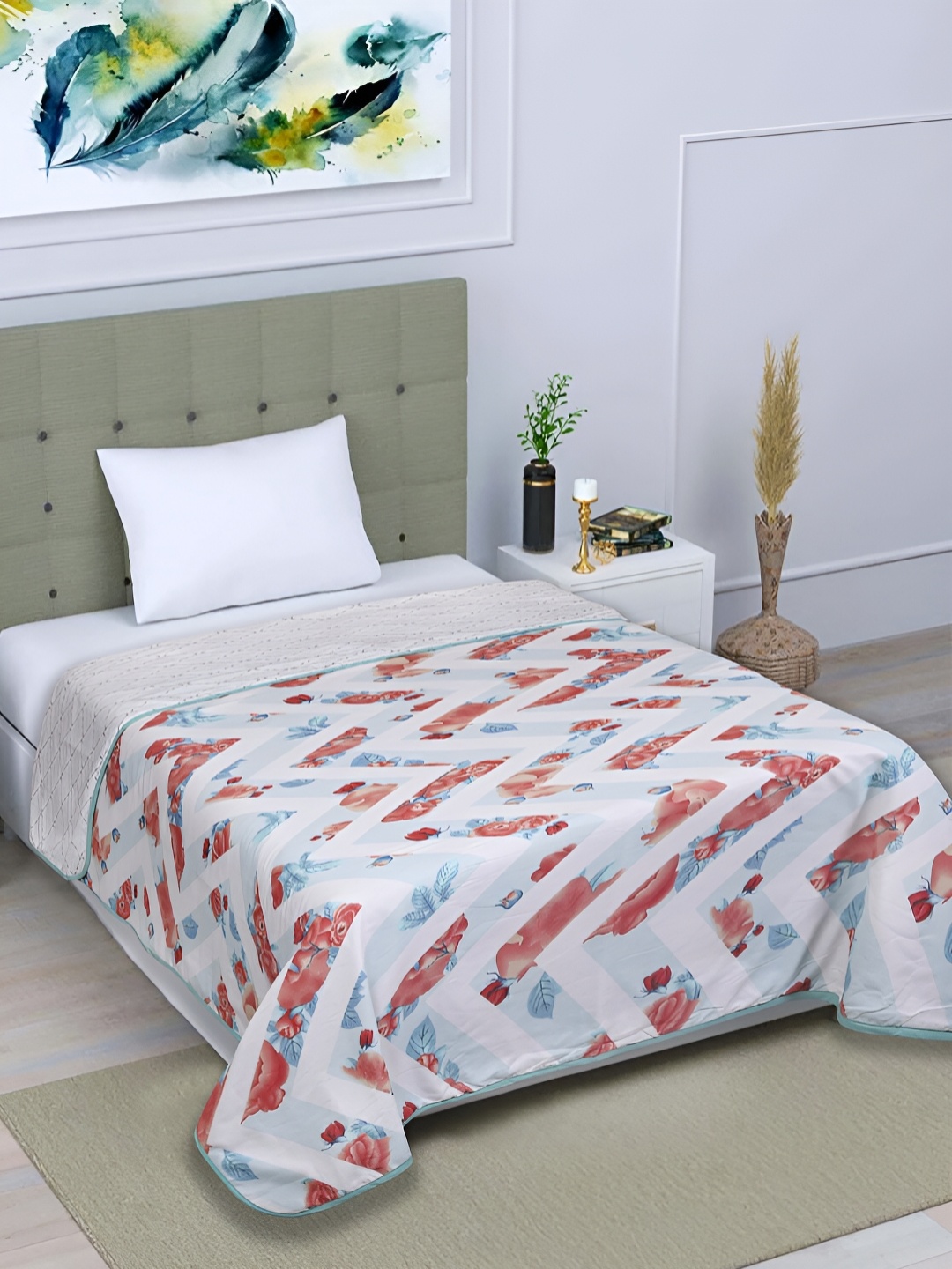 

Aura Beige & Red Ethnic Motifs AC Room 300 GSM Reversible Single Bed Dohar