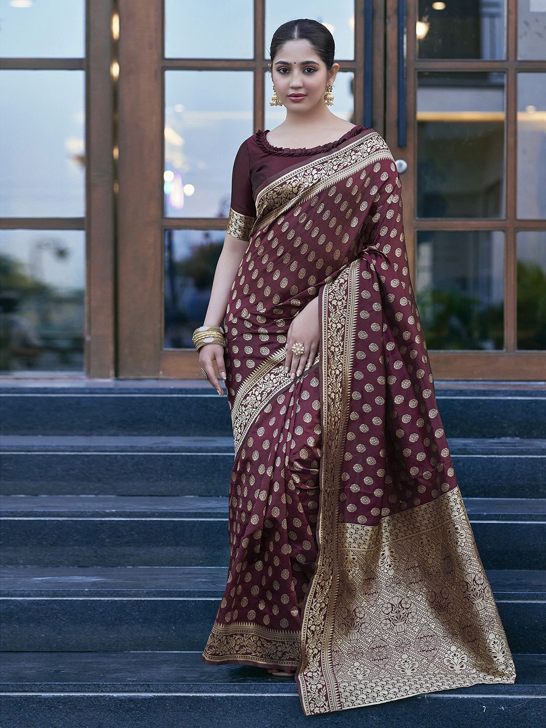 

KALINI Ethnic Motifs Woven Design Zari Art Silk Banarasi Saree, Maroon