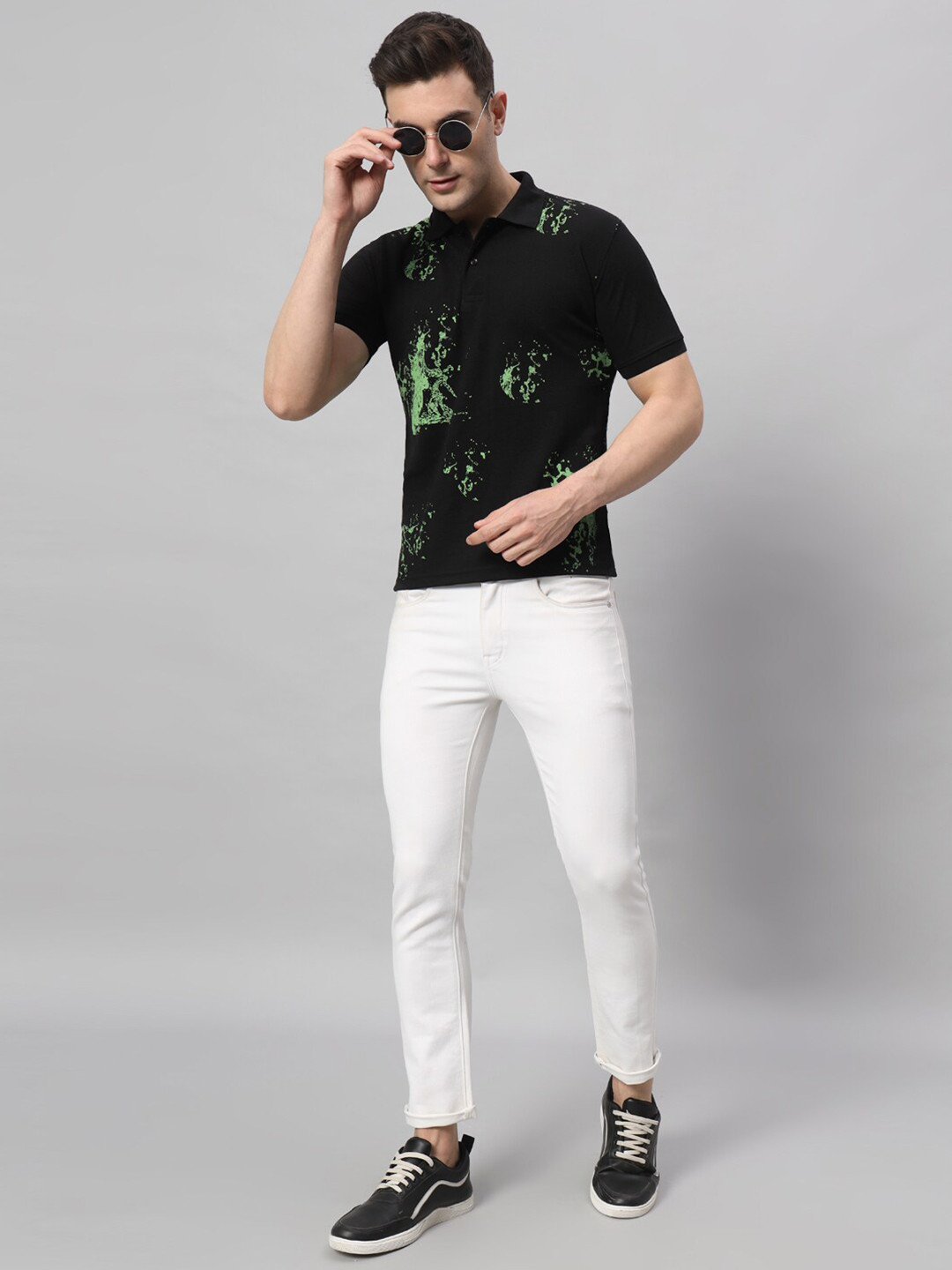 

Obaan Printed Polo Collar T-shirt, Black