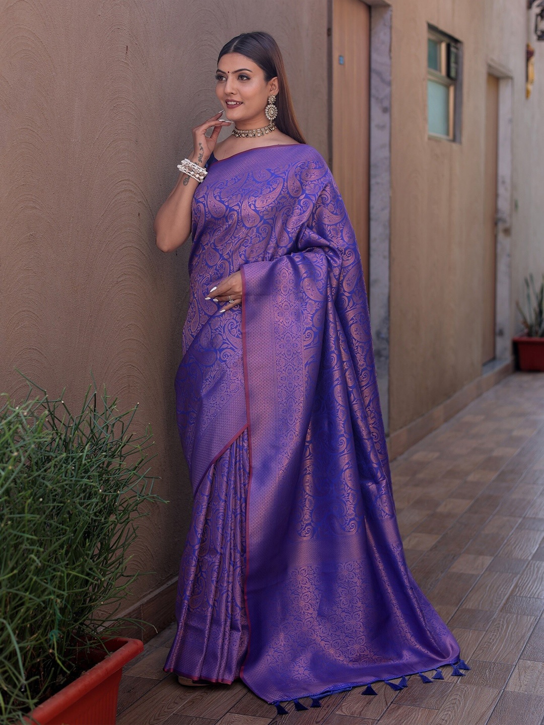 

Anouk Blue Ethnic Motifs Woven Design Zari Silk Blend Kanjeevaram Saree