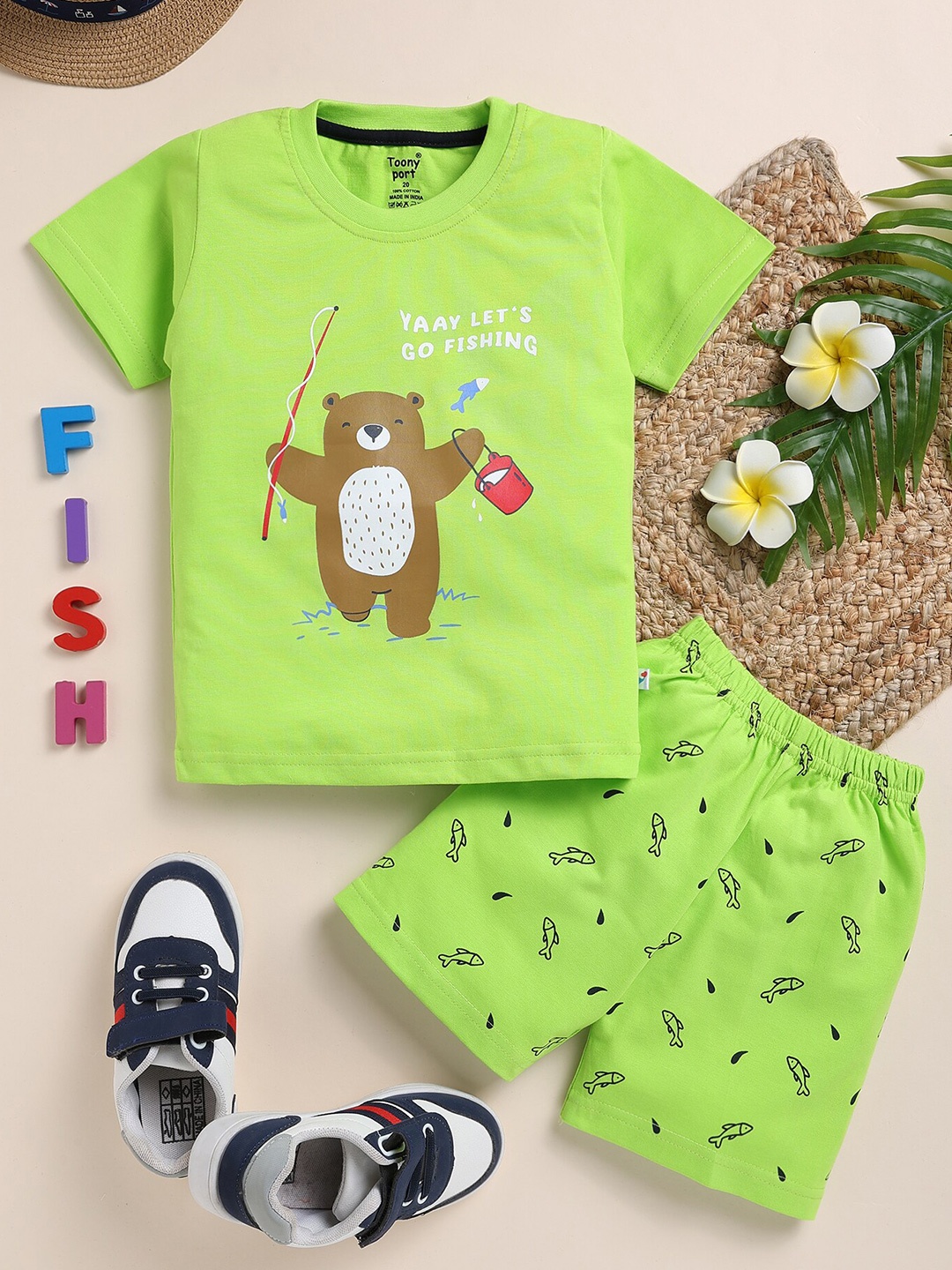 

Toonyport Boys Graphic Printed Pure Cotton T-shirt with Shorts, Green