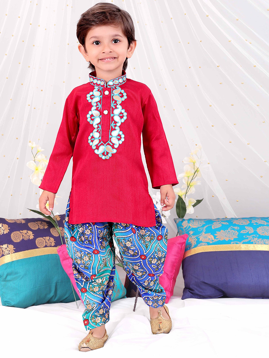 

KID1 Boys Ethnic Motifs Embroidered Thread Work Pure Silk Kurta With Dhoti Pants, Red