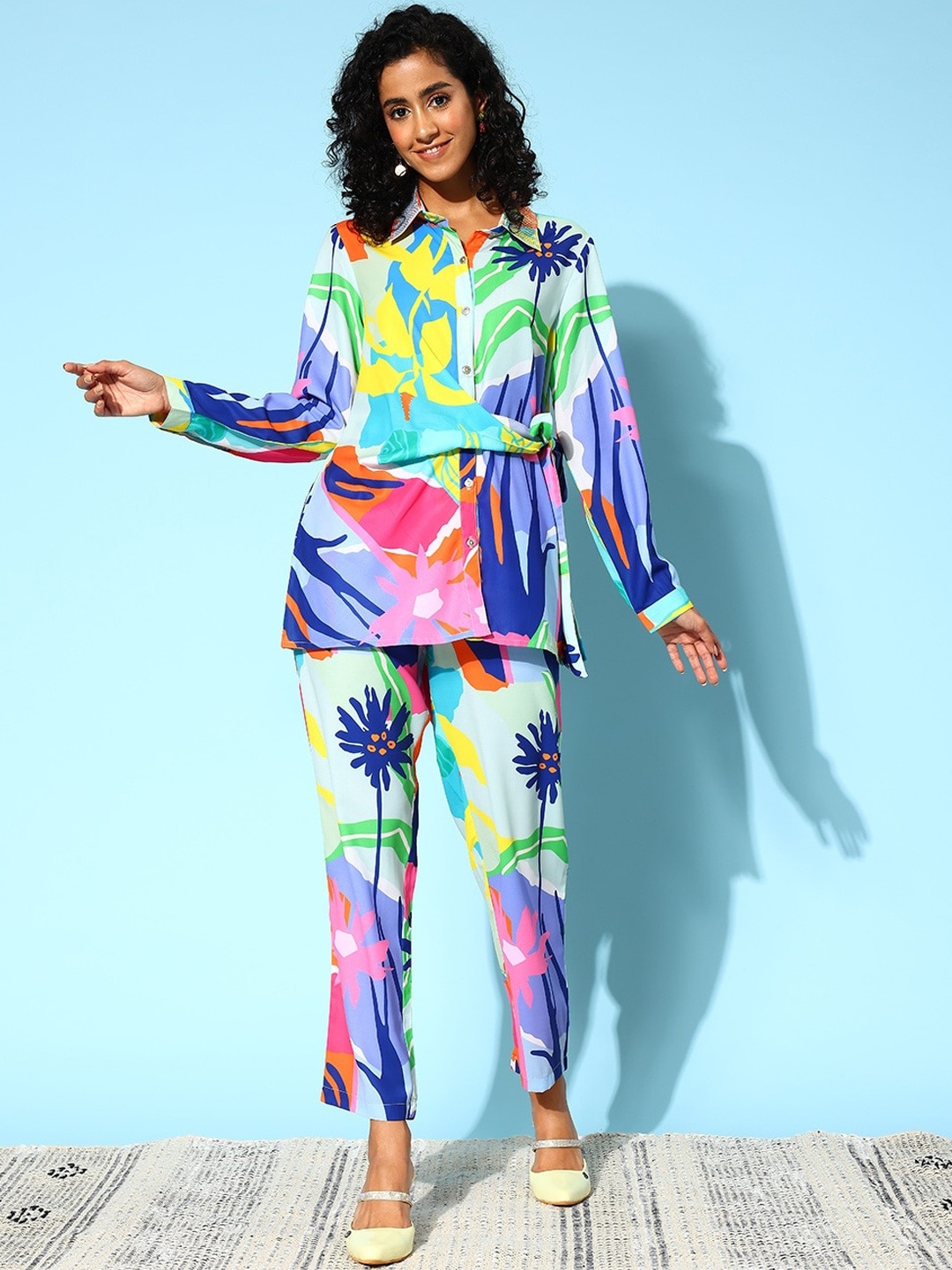 

Runway Dreams Printed Shirt Collar Shirt & Flared Trouser, Green