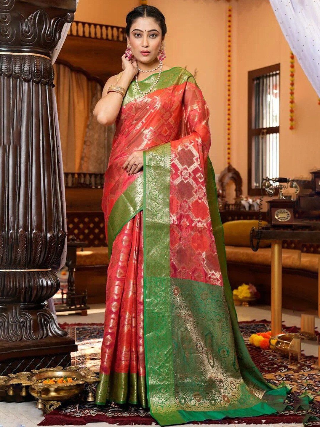 

KALINI Ethnic Motifs Woven Design Jacquard Zari Banarasi Saree, Red