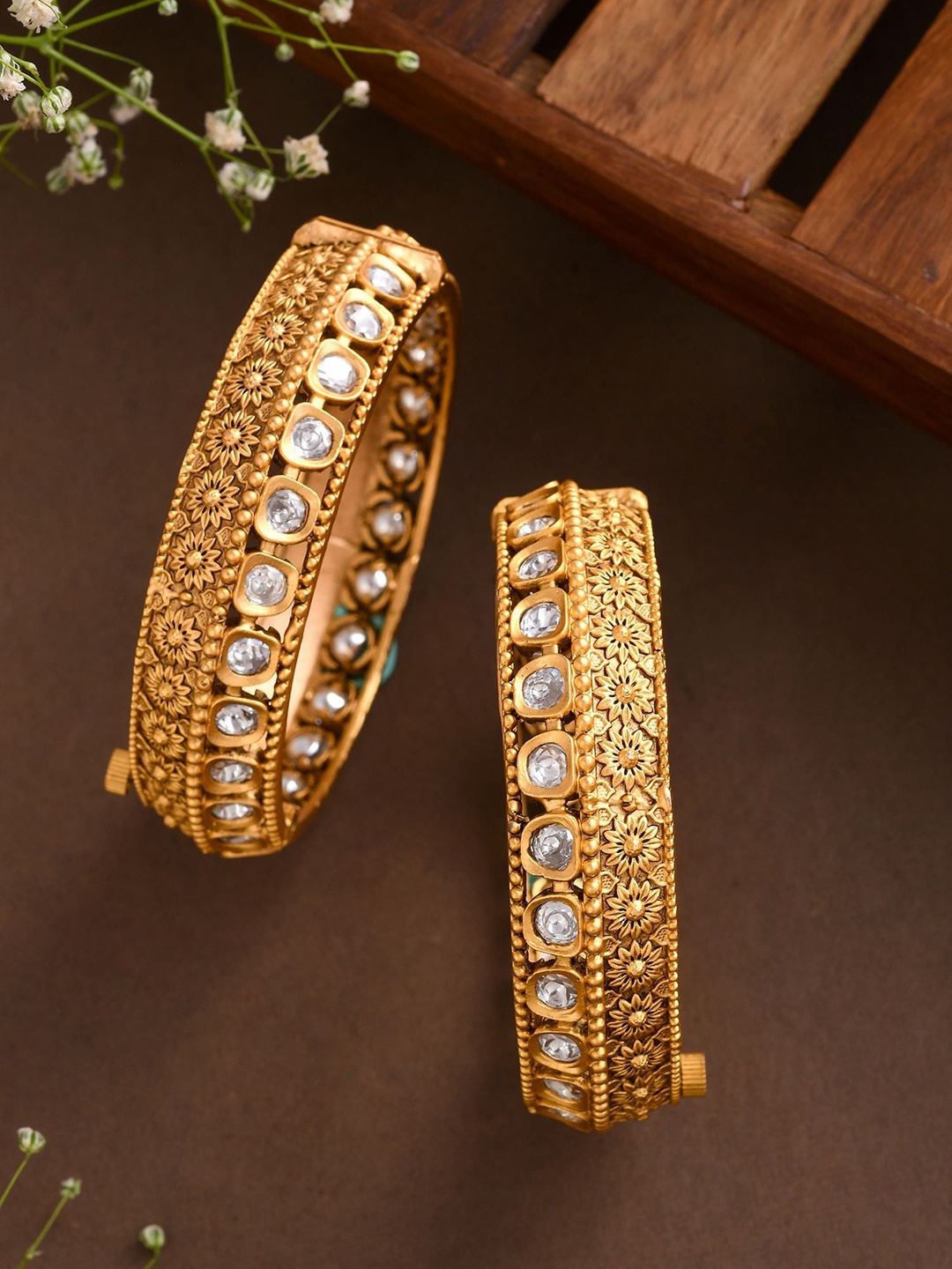 

Designbox Set Of 2 Kundan Studded Bangle, Gold