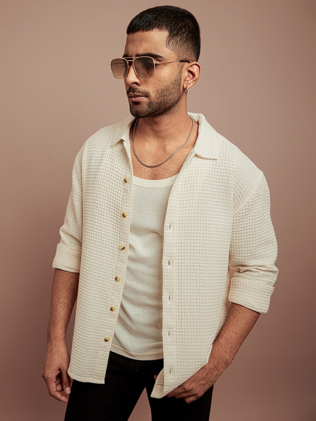 

Powerlook India Slim Self Designed Spread Collar Casual Shirt, White