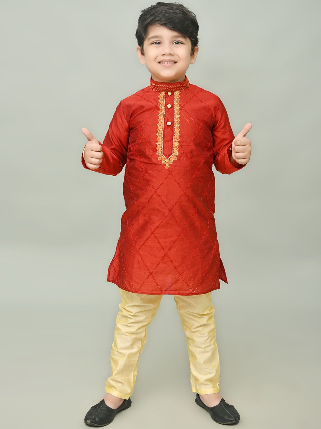 

BAESD Boys Ethnic Embroidered Regular Thread Work Dupion Silk Kurta with Pyjamas, Maroon