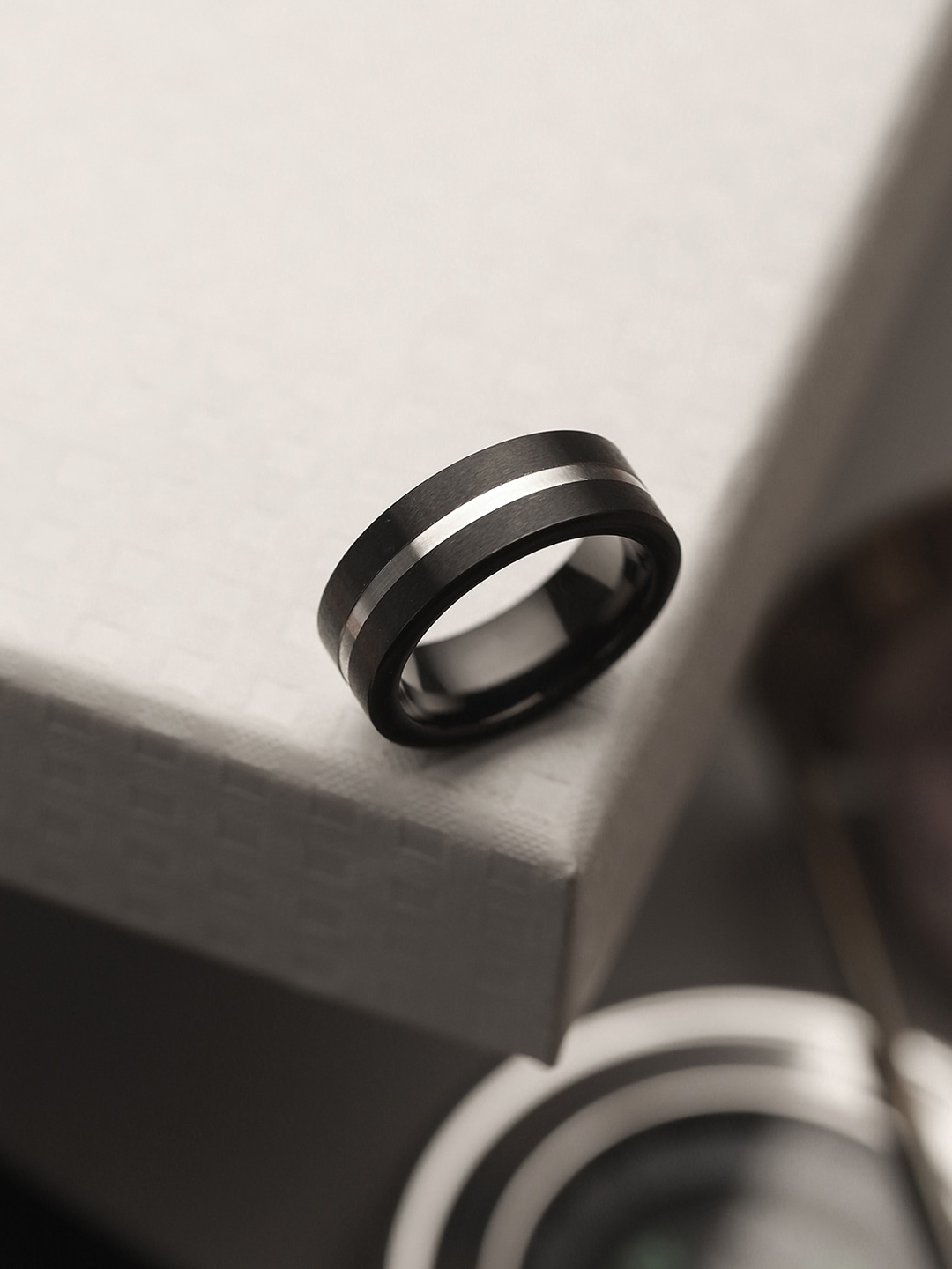 

Jazz and Sizzle Men Textured Band Finger Ring, Black