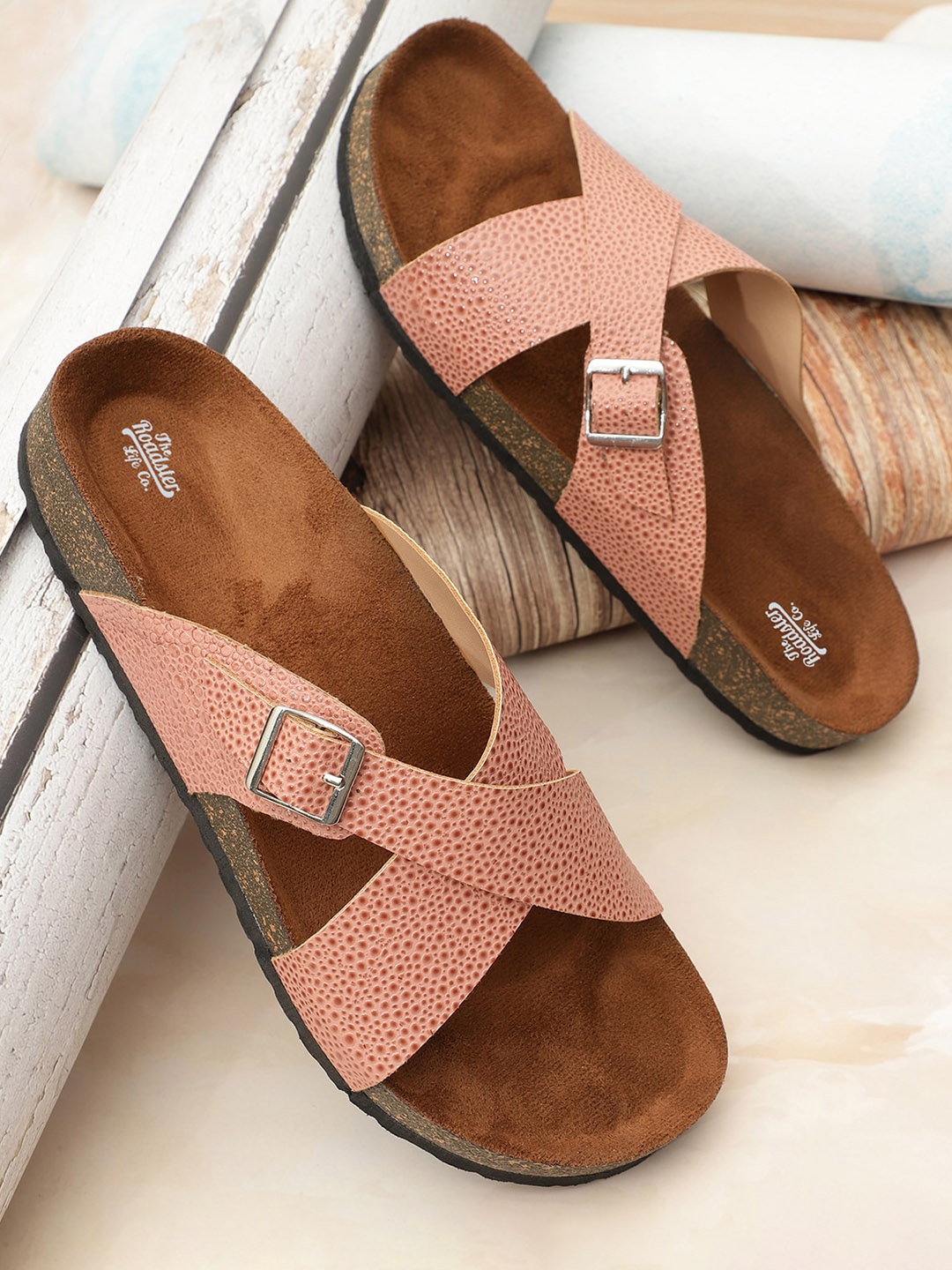 

The Roadster Lifestyle Co. Women Pink Textured Open-Toe Flats With Buckle Detail