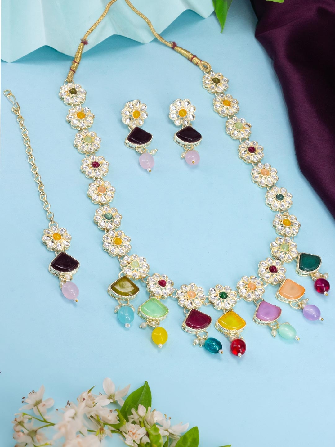

PRIVIU Gold Plated Artificial Stones and Beads Jewellery Set