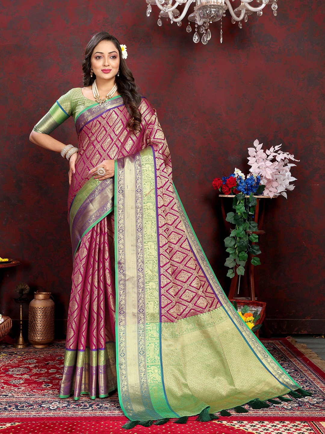 

DIVASTRI Ethnic Motifs Woven Design Zari Silk Cotton Banarasi Saree, Pink