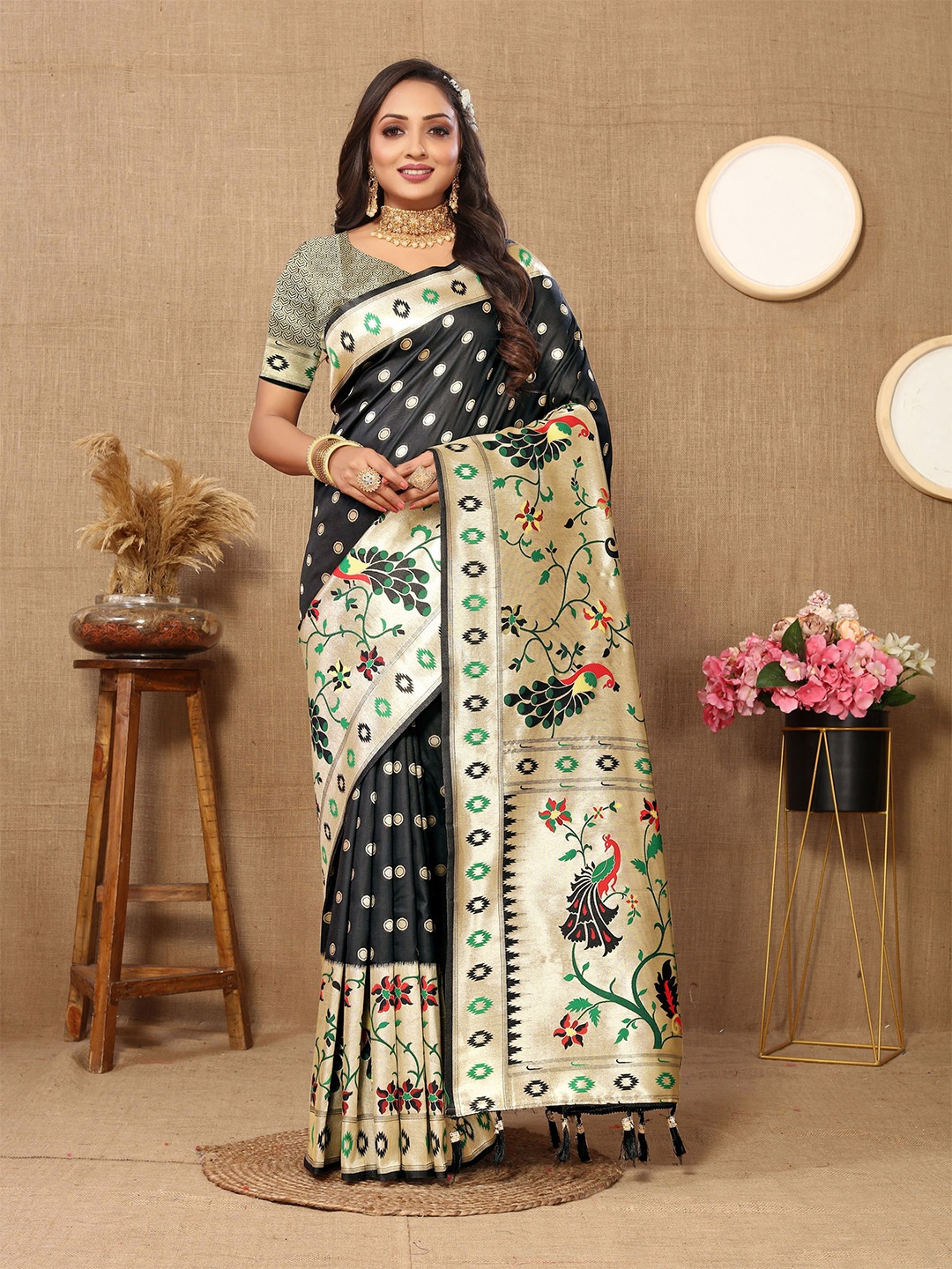 

DIVASTRI Ethnic Motifs Woven Design Zari Pure Silk Paithani Saree, Black