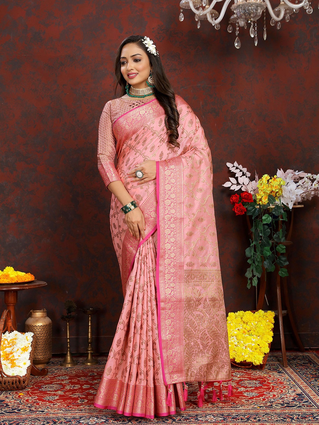 

DIVASTRI Ethnic Motifs Woven Design Zari Silk Cotton Banarasi Saree, Pink