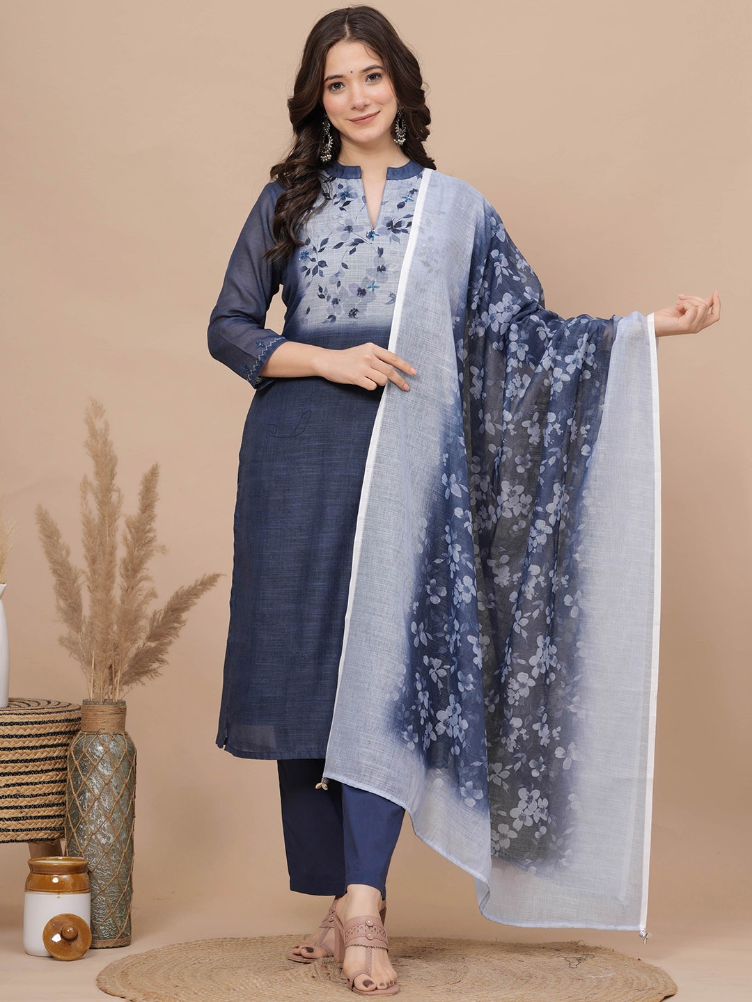 

MissKurti Floral Printed Yoke or Border Linen Kurta with Salwar & With Dupatta, Grey