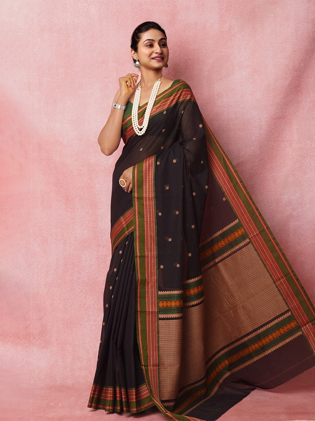 

Unnati Silks Woven Design Pure Cotton Handloom Chettinad Saree, Black