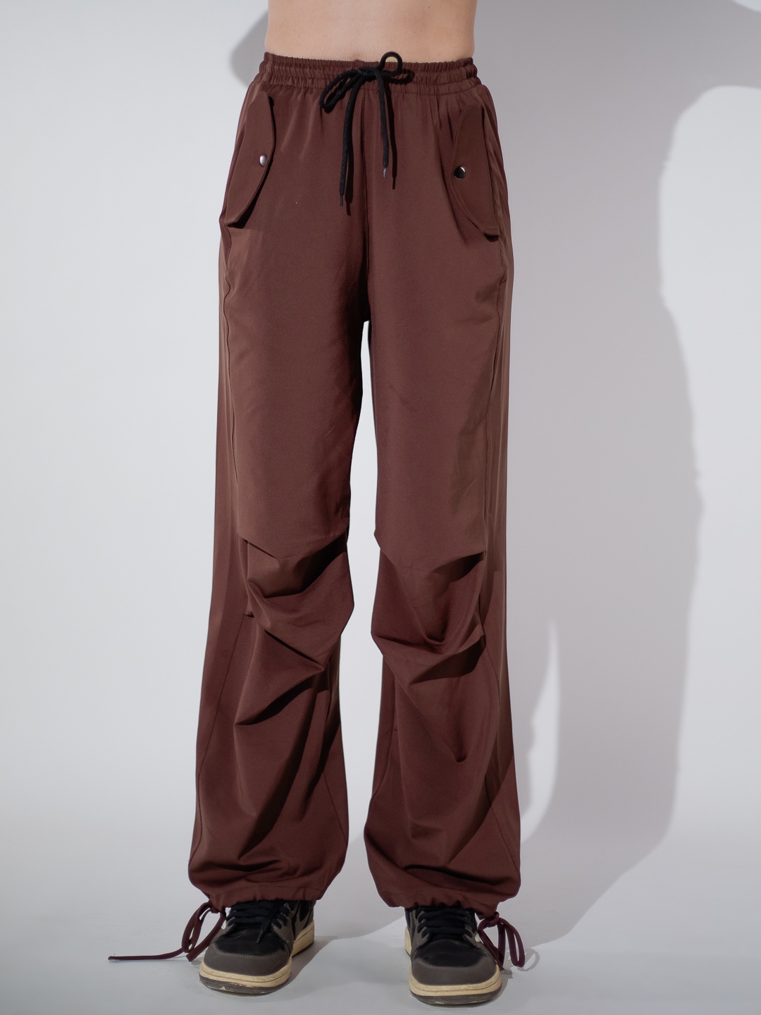 

Stylecast X Hersheinbox Women Cotton High-Rise Parachute Trouser, Brown