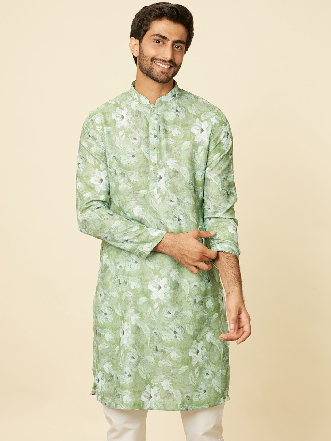

Manyavar Floral Printed Regular Kurta with Pyjamas, Green