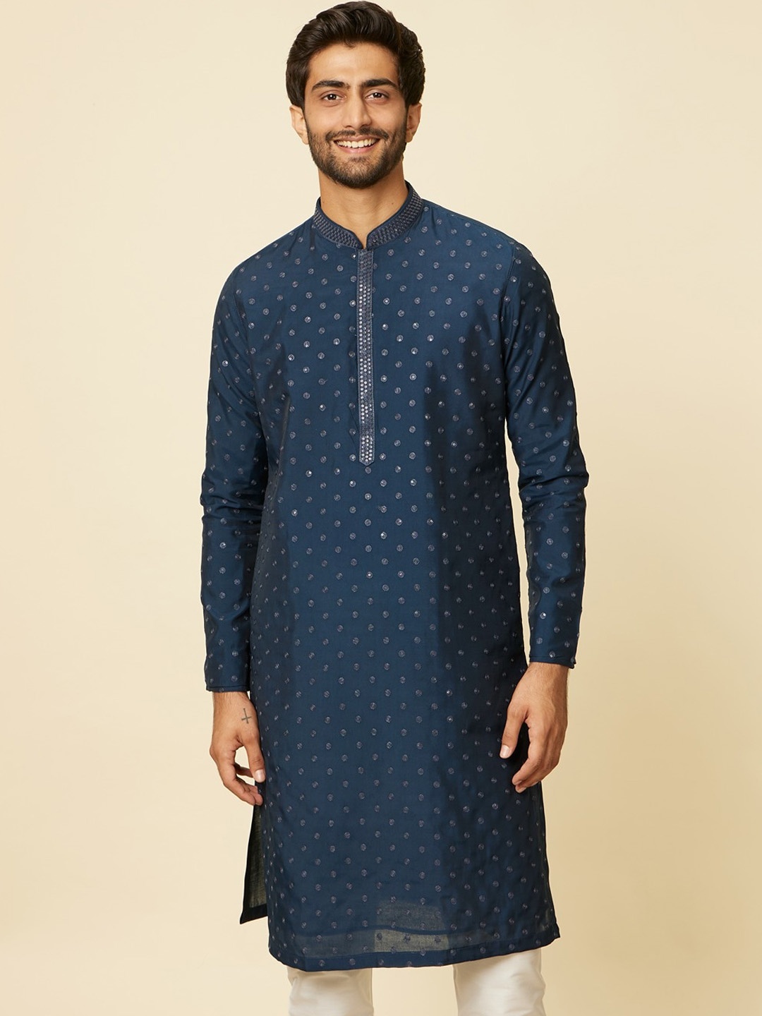 

Manyavar Floral Embroidered Thread Work Kurta with Pyjamas, Blue